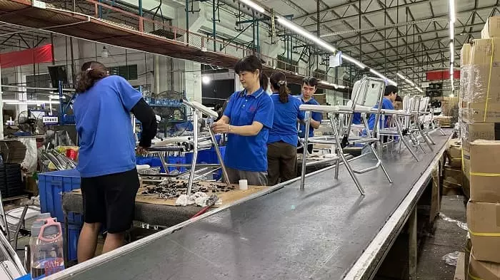 Cum să alegi cel mai bun scaun de duș rulant pentru afacerea ta?